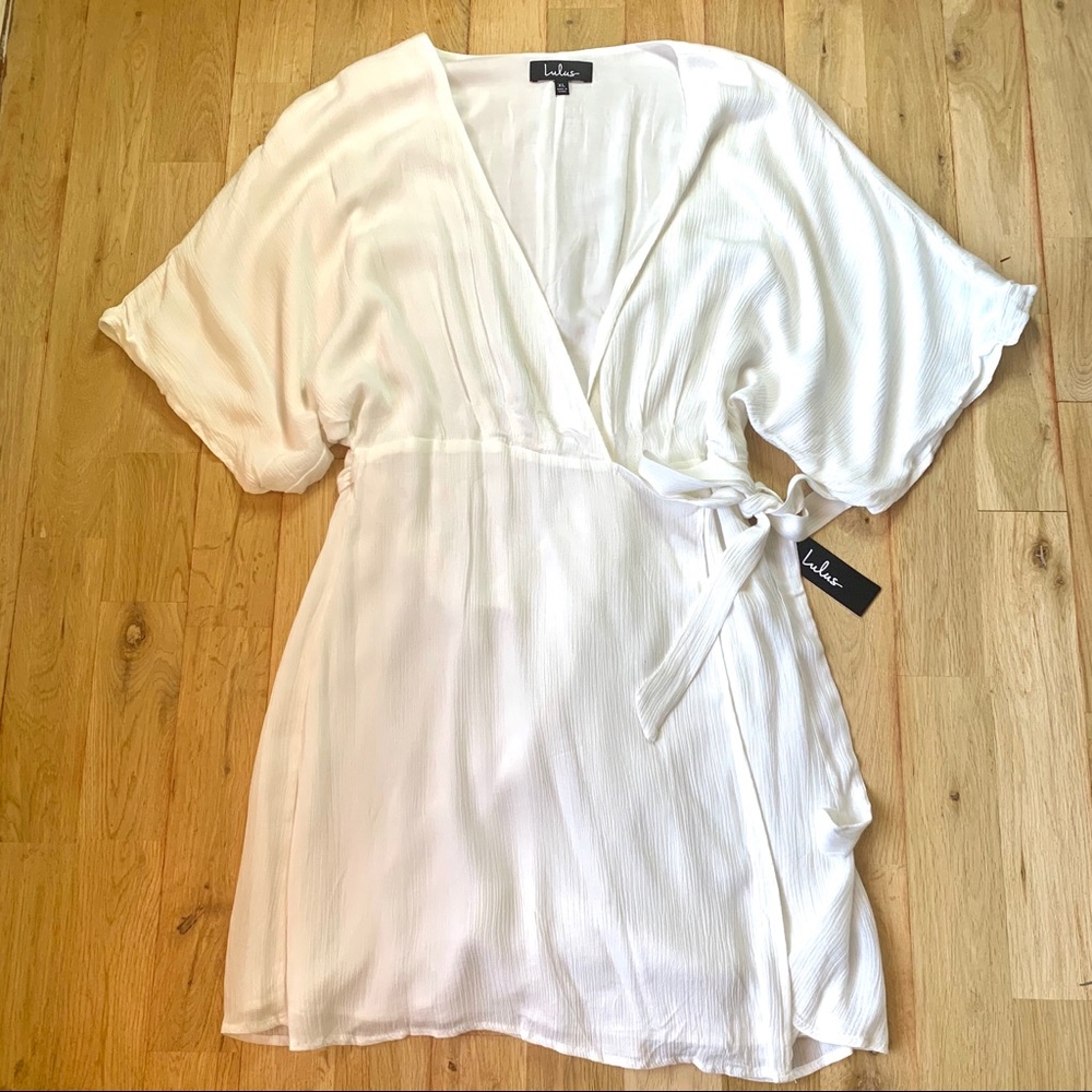 NEW White Lulu’s wrap dress size XL